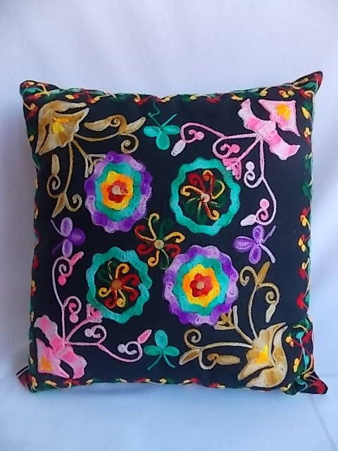 Black_Embroidered_Cushion