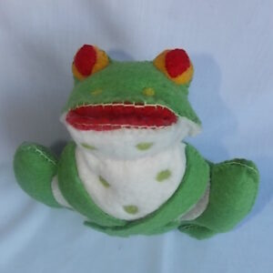 green felt frog