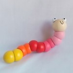 jointed worm fiddle toy