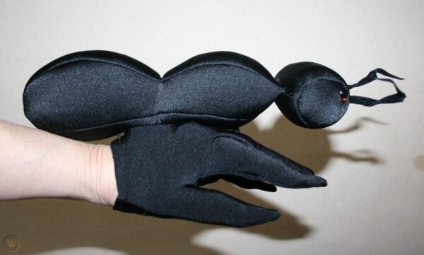 Black_Ant_Hand_Puppet